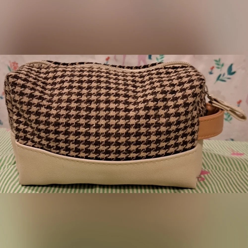 EUC Hackett London Turkish Airline Houndstooth Cosmetic Makeup Travel Pouch Bag